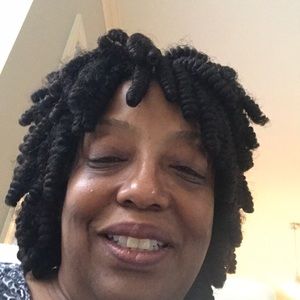 Meet your Posher, Charlotte